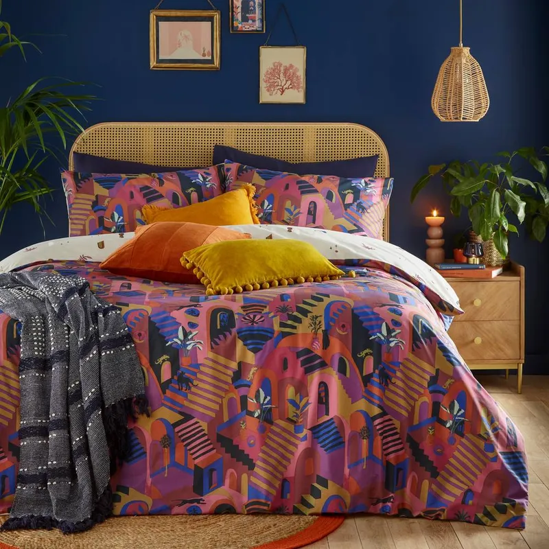 Furn Unisex Eivissa Abstract Duvet Cover Set in Magenta Size: King Magenta female