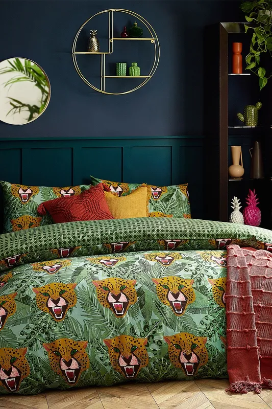 Furn Unisex Untamed Tropical Cheetah Duvet Cover Set in Green Size: King Green female