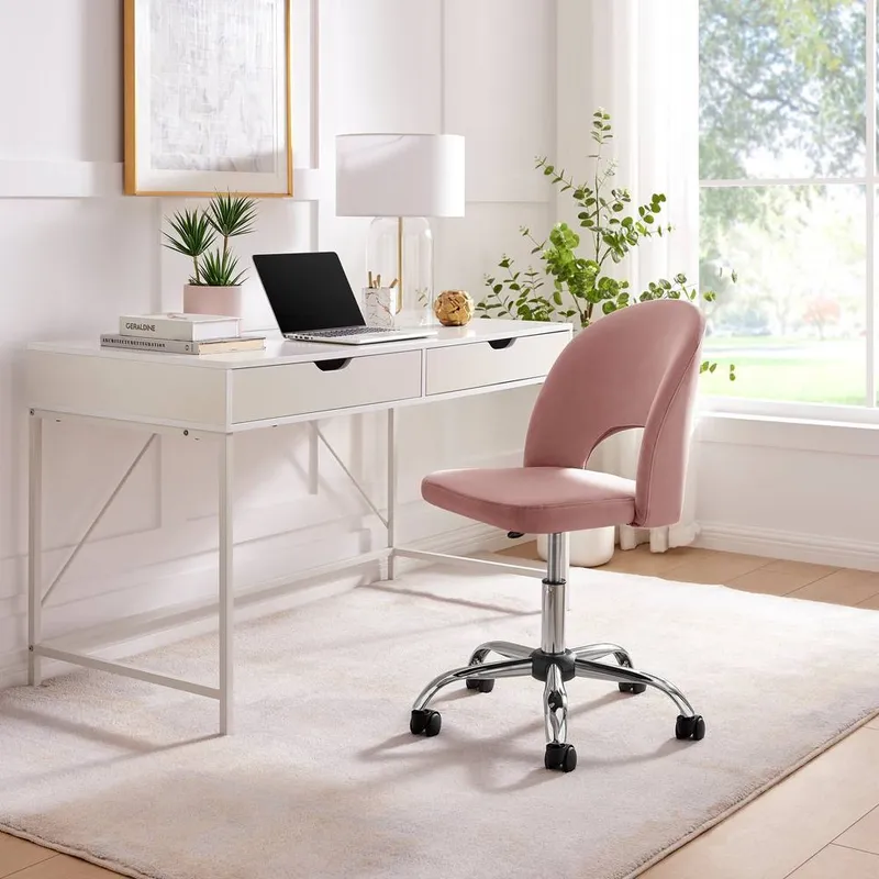 FurnitureboxUK Chicago Velvet Office Chair in Pink - Pink