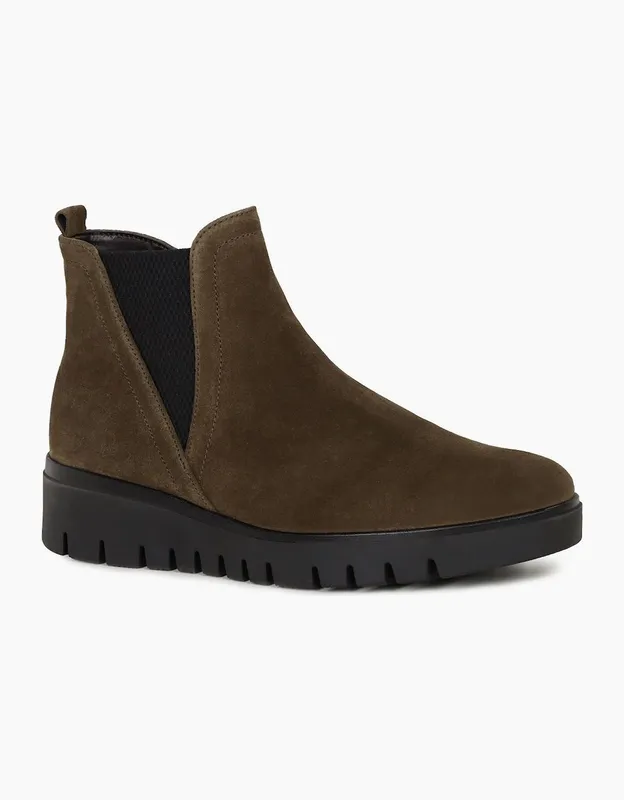 Gabor Women's Dublin Womens Chelsea Boots - Tan - Size: 5.5