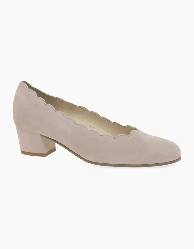 Gabor Women's Gigi Womens Court Shoes - Tan - Size: 4.5