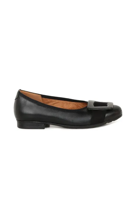 Gabor Women's 'Paige' Ballet Pumps in Black Size: 4 - Black - Size: 4