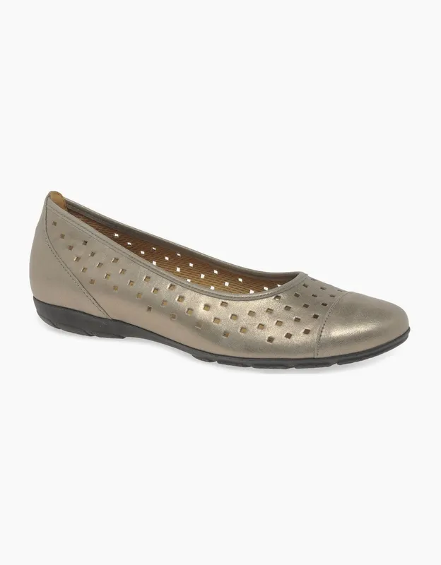 Gabor Women's 'Ruffle' Casual Shoes in Gold Size: 9 - Gold