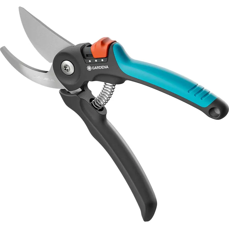 Gardena Premiumcut Flex Green Wood Bypass Secateurs