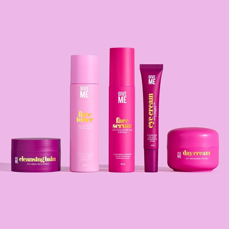 Give Me Unisex The Skincare Range Gift Set in Pink Pink female
