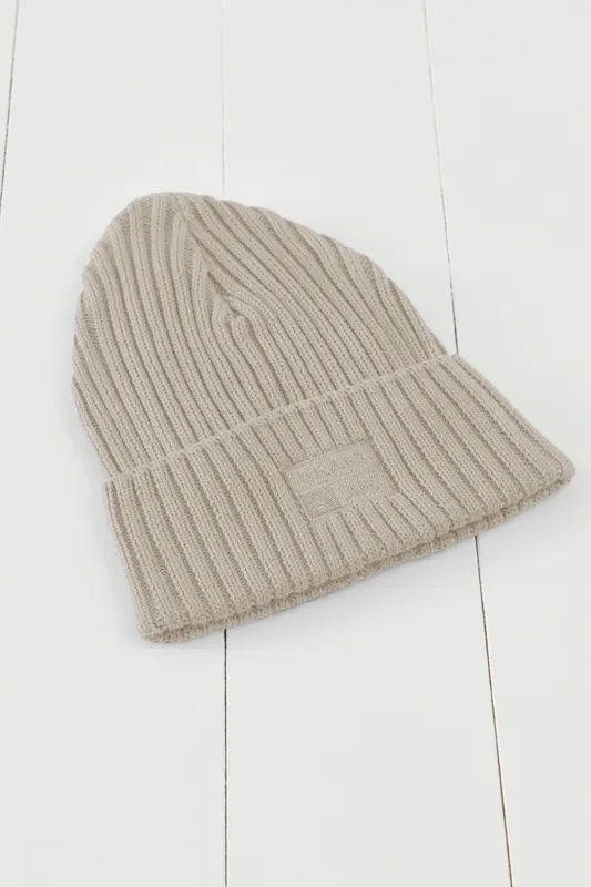 Grass & Air Chunky Knit Beanie Hat in Stone Size: 3-5 Years Stone 3-5 Years