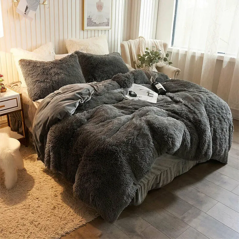Ezysleep Unisex Grey Faux Fur Duvet Cover Set Size: Double Grey Double female