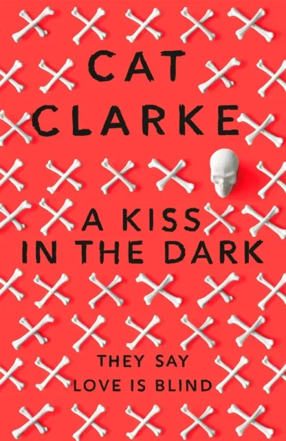 Hachette Children's Group A Kiss In The Dark : An Intense Story About Love, Identity And The Cost Of Hiding The Truth, For Fans Of Holly Jackson, Laura Nowlin And Kathleen Glasgow