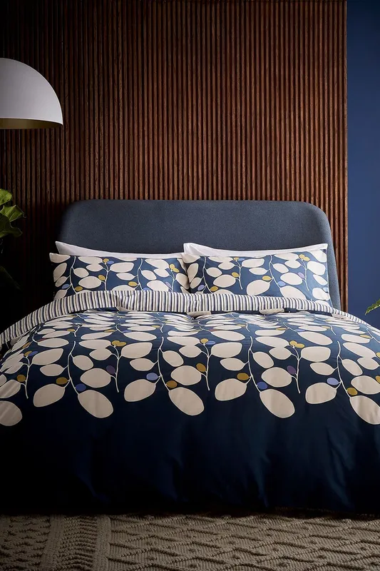 Helena Springfield 'Althea' Cotton Duvet Cover Set in Navy Size: King Navy