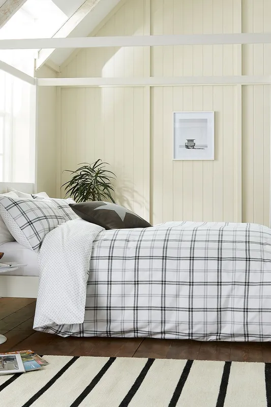Helena Springfield 'Hunter's Check' Brushed Cotton Duvet Cover Set in Grey Size: Single - Grey