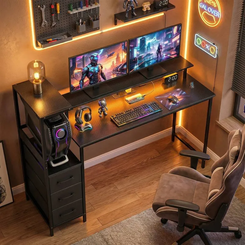 Homcom 147cm Gaming Desk with Charging Station & Rgb Lights in Black - Black - Size: One Size