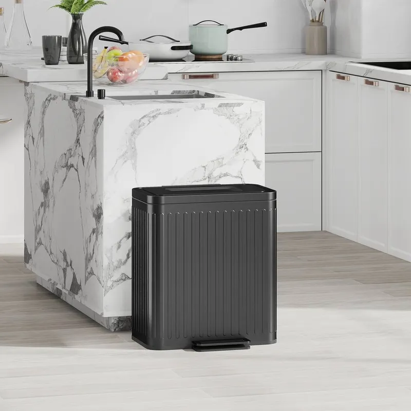Homcom 2 x 20L Double Rubbish Bin, Pedal Bin with Soft-Close Lid, Black - Black - Size: One Size