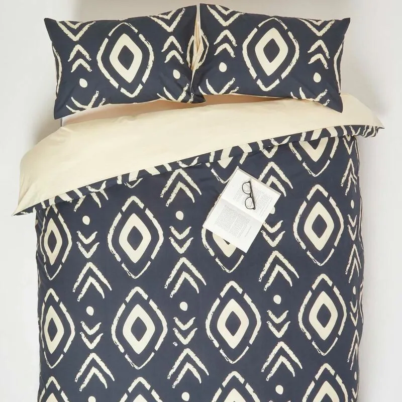 Homescapes - Black Aztec Digitally Printed Cotton Duvet Cover Set, Super King