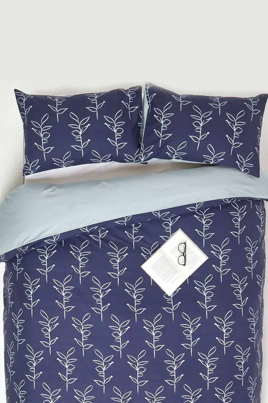 Homescapes Blue Leaf Digitally Printed Cotton Duvet Cover Set Size: Super King - Blue - Size: Super King