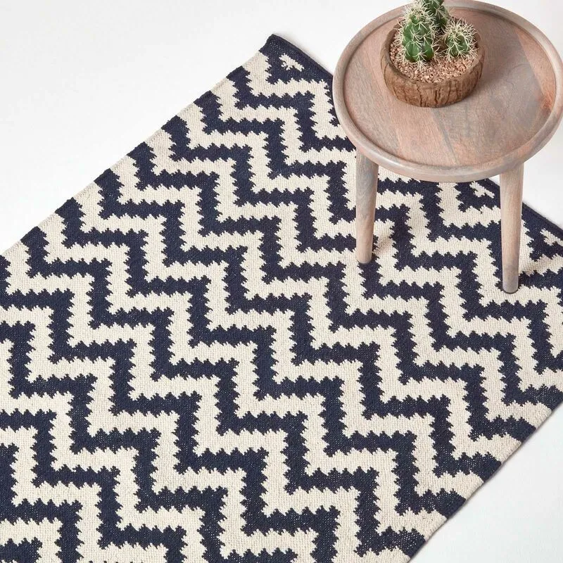 Homescapes - Casablanca Handwoven Zig Zag Pattern Dark Blue and White 100% Cotton KIlim Rug, 160 x 230 cm