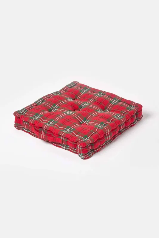 Homescapes Cotton Edward Tartan Floor Cushion in Red Size: 40 cm x 40 cm Red 40 cm x 40 cm