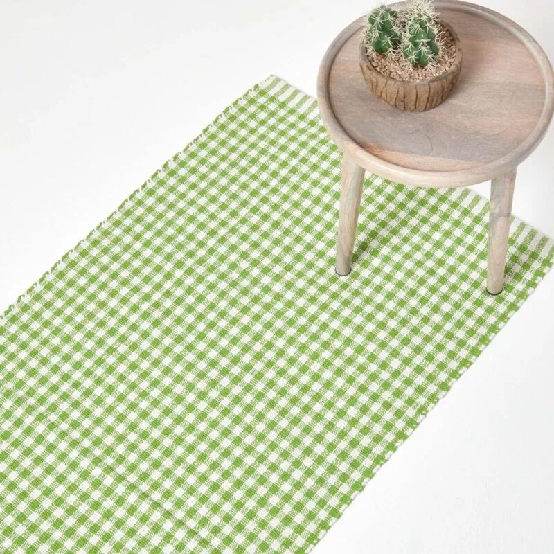 Homescapes - Cotton Gingham Check Hall Runner Hand Woven Green White, 66 x 200 cm