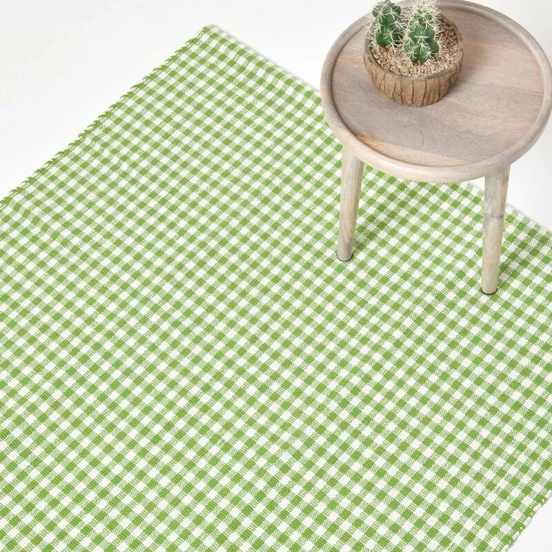 Homescapes - Cotton Gingham Check Rug Hand Woven Green White, 70 x 120 cm