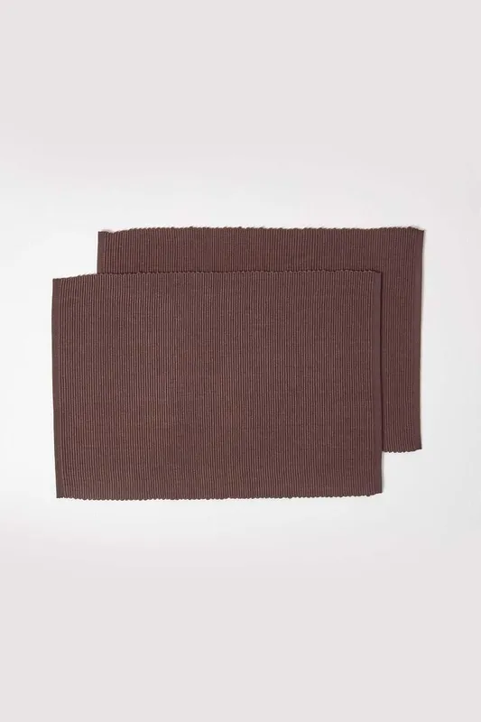 Homescapes Cotton Plain Pack of 2 Placemats in Chocolate Chocolate