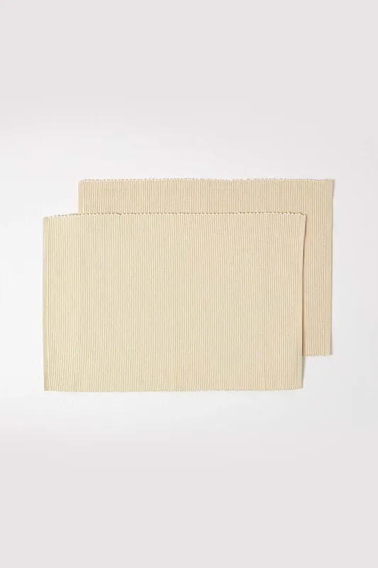 Homescapes Cotton Plain Pack of 2 Placemats in Cream Cream