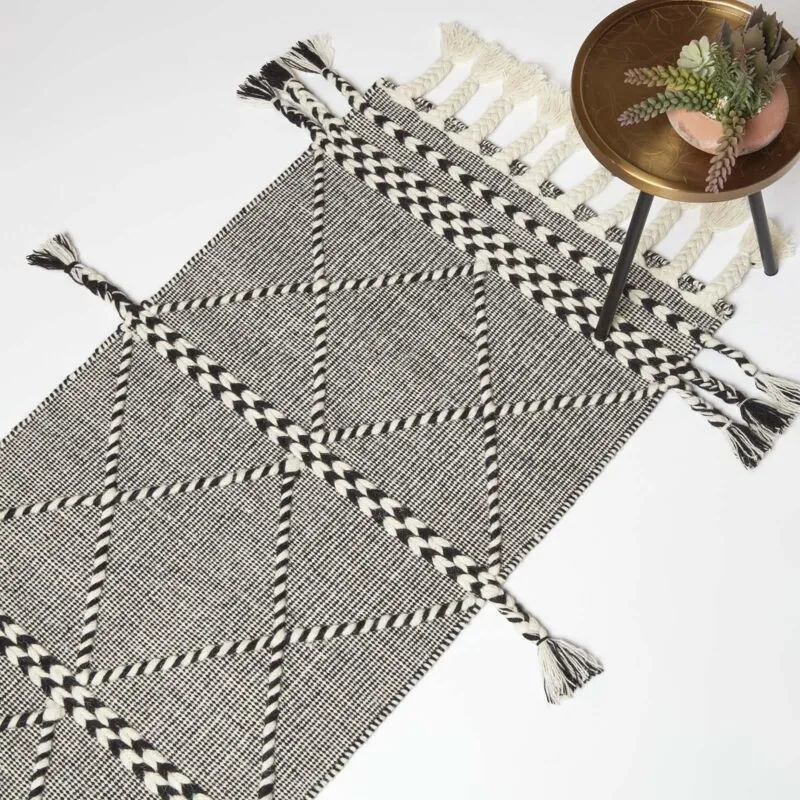 Homescapes - Edessa Black & White Kilim Runner Wool Rug 66 x 200 cm