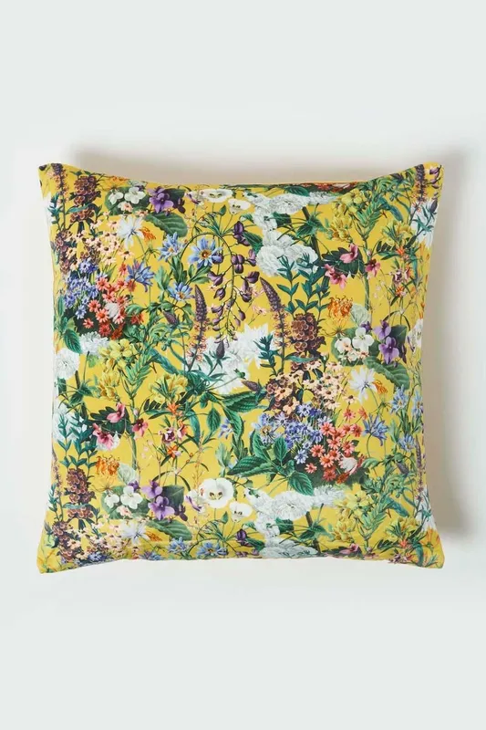 Homescapes Floral Botanical Garden Cushion 46 x 46 cm in Yellow Yellow 46 x 46 cm