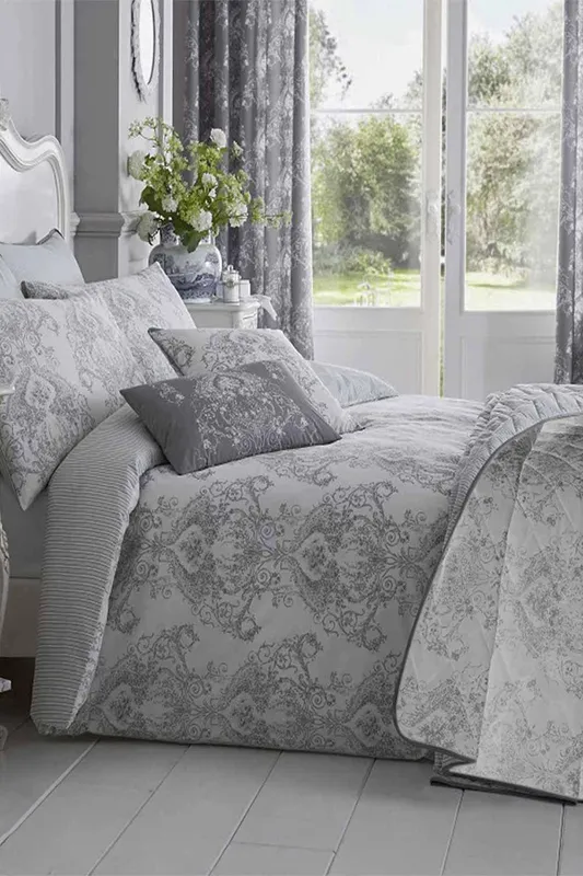 Homescapes French Toile Patterned Duvet Cover Set in Grey Size: Single - Grey