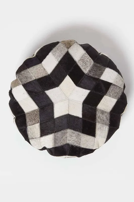 Homescapes Geometric Star Round Leather Cushion 40 cm in Brown Size: 40 cm x 40 cm Brown 40 cm x 40 cm