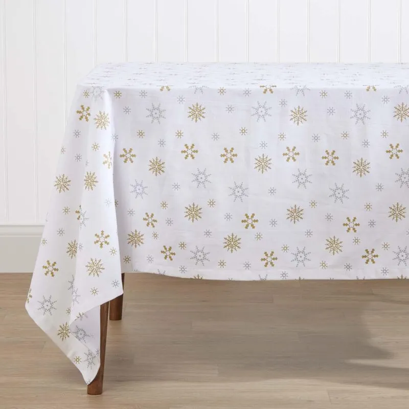 Homescapes - Gold Snowflake Christmas Tablecloth 140 x 180 cm