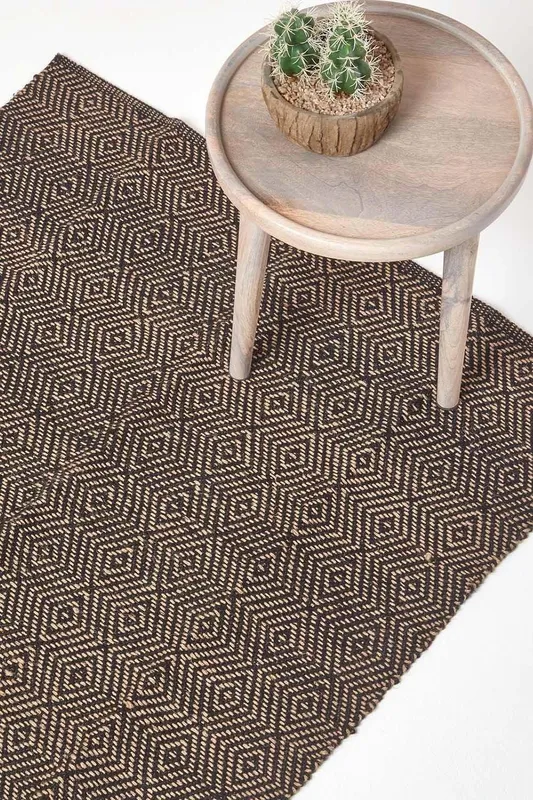 Homescapes Hand Woven Geometric Jute Rug in Black Size: 150 cm x 240 cm Black 150 cm x 240 cm