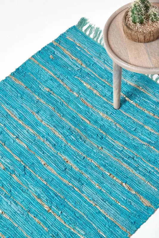 Homescapes Unisex Handcrafted Leather Glitter Rug Friendly & Stylish Design in Turquoise Size: 90cm x 150cm Turquoise female