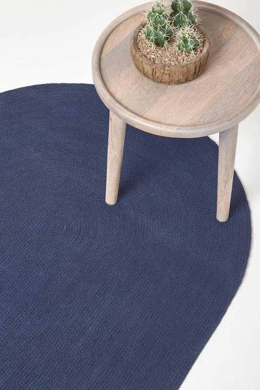 Homescapes Handmade Woven Braided Oval Rug in Navy Size: 110 cm x 170 cm Navy 110 cm x 170 cm