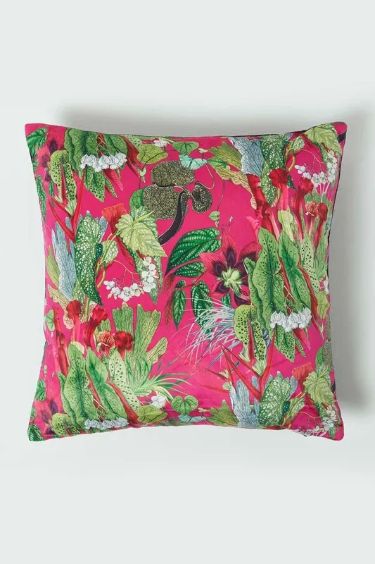 Homescapes Hot Pink Tropical Leaf Velvet Cushion 46 x 46 cm Pink 46 x 46 cm