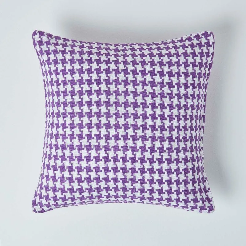 Homescapes Houndstooth 100% Cotton Cushion Cover in Purple Size: 60cm x 60cm - Purple - Size: 60cm x 60cm