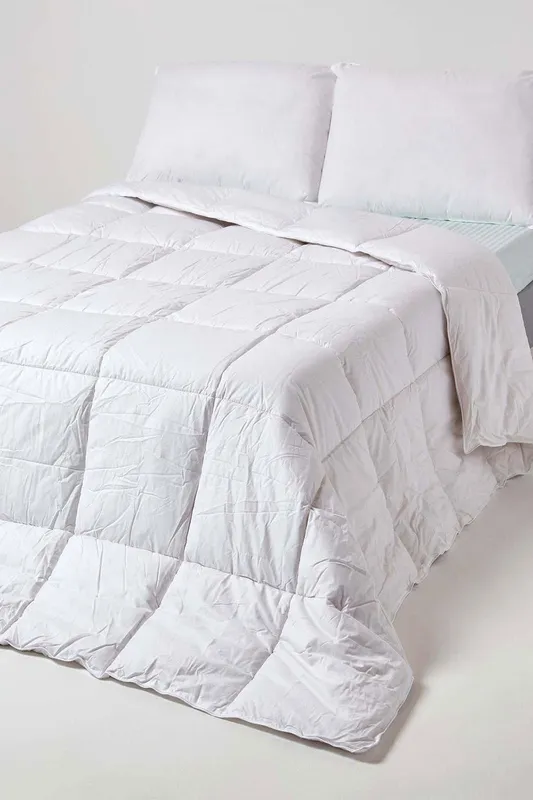 Homescapes Indulgent Pure Mulberry Silk Blend 13.5 Tog Autumn/Winter Duvet in White Size: King - White