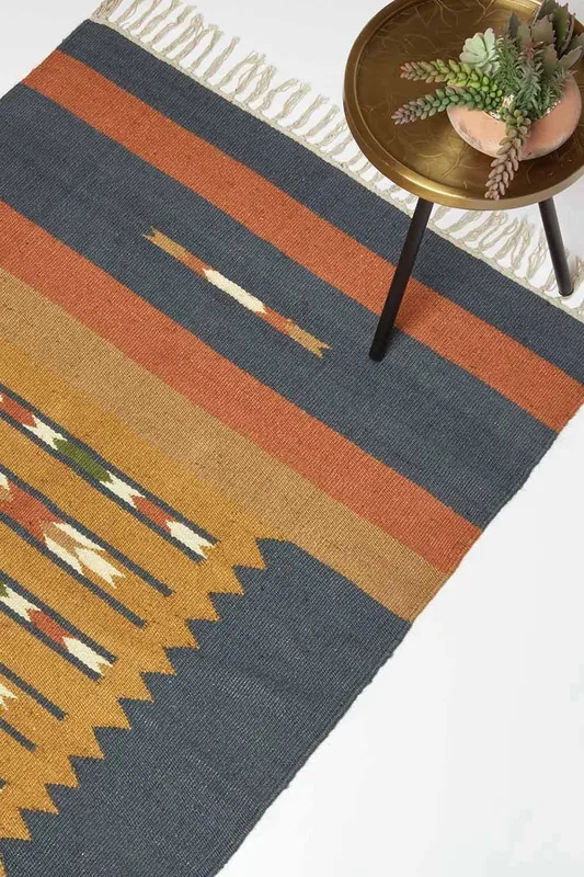 Homescapes Lundi Orange & Blue Kilim Cotton & Jute Rug Size: 160cm x 230cm - Orange