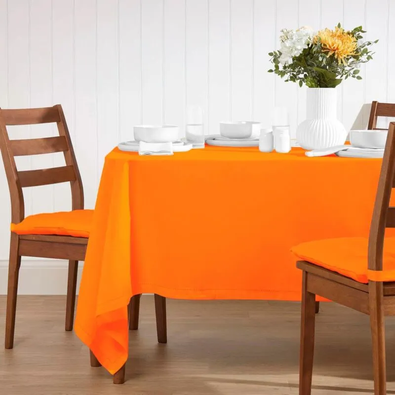 Homescapes Orange Tablecloth 140 x 230 cm