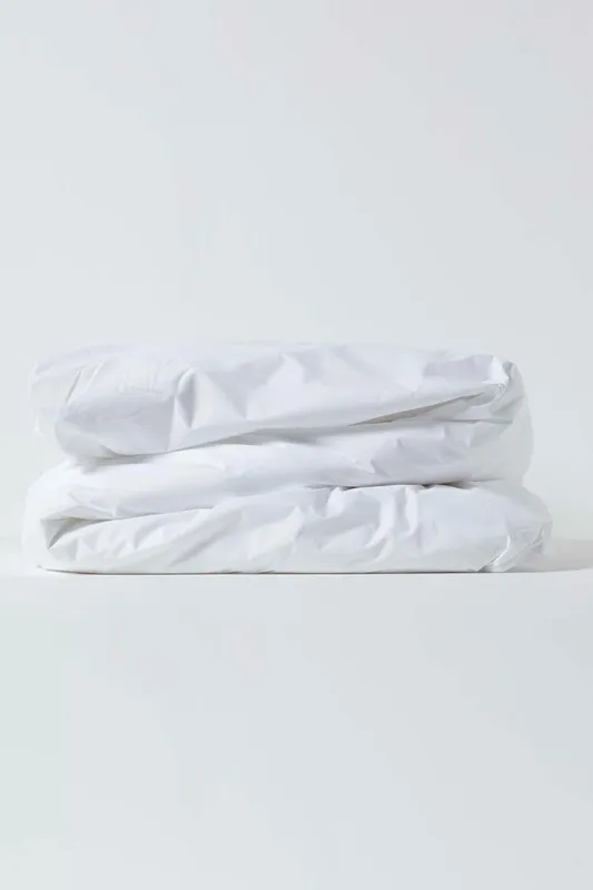 Homescapes Polypropylene Waterproof Duvet Protector in White Size: Double - White - Size: Double