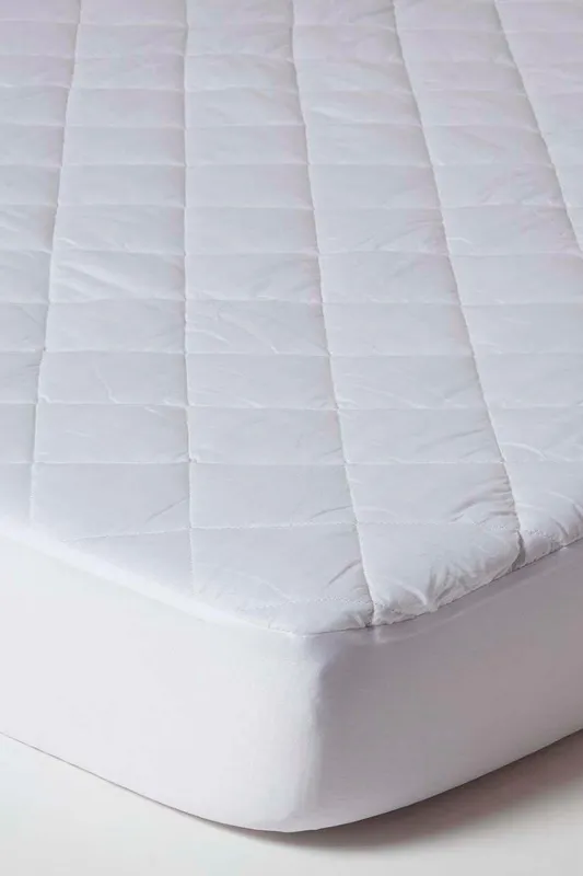 Homescapes Unisex Quilted Deep Fitted Waterproof Mattress Protector in White Size: Double White female