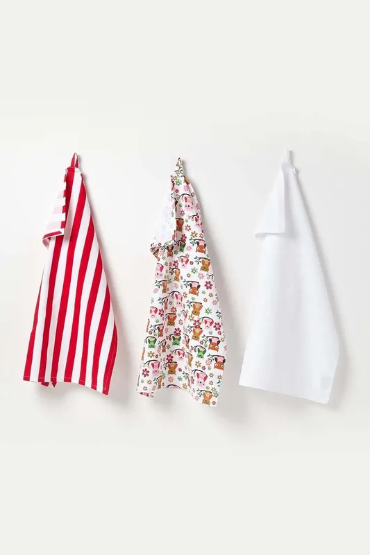 Homescapes Unisex Red Owls Cotton Tea Towels Set Of Three Red female