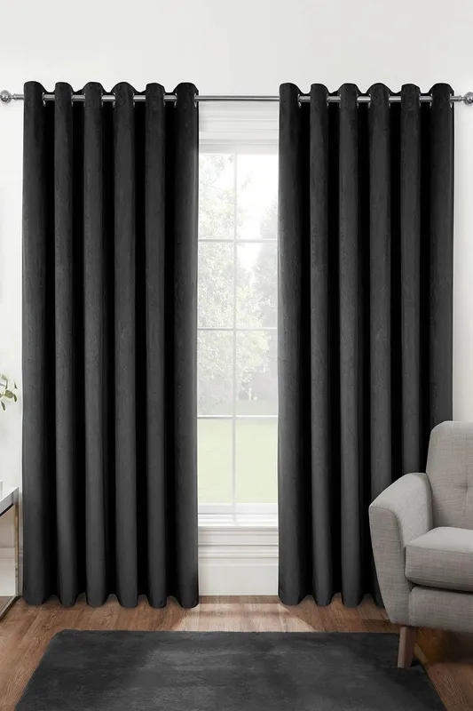 Homescapes - Thermal 100% Blackout Grey Velvet Curtains, 117 x 137 cm (46' x 54')