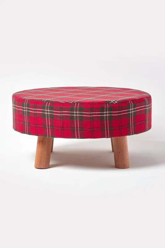 Homescapes Traditional Tartan Flat Footstool with Legs in Red - Red