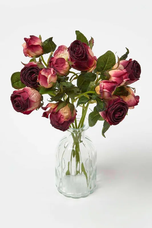 Homescapes Artificial Bouquet of Roses in Red - Red