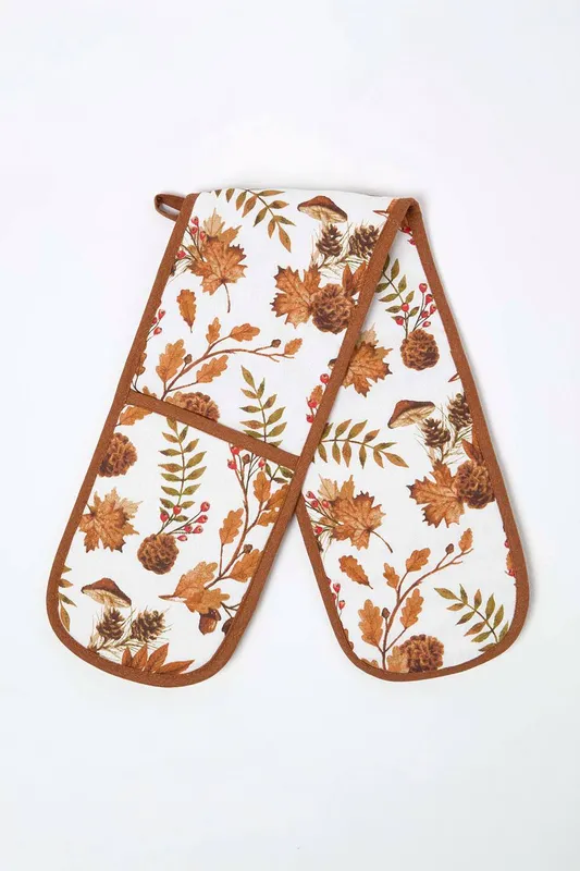 Homescapes Autumn Woodland 100% Cotton Double Oven Glove - Brown Leaf Print in Beige Beige