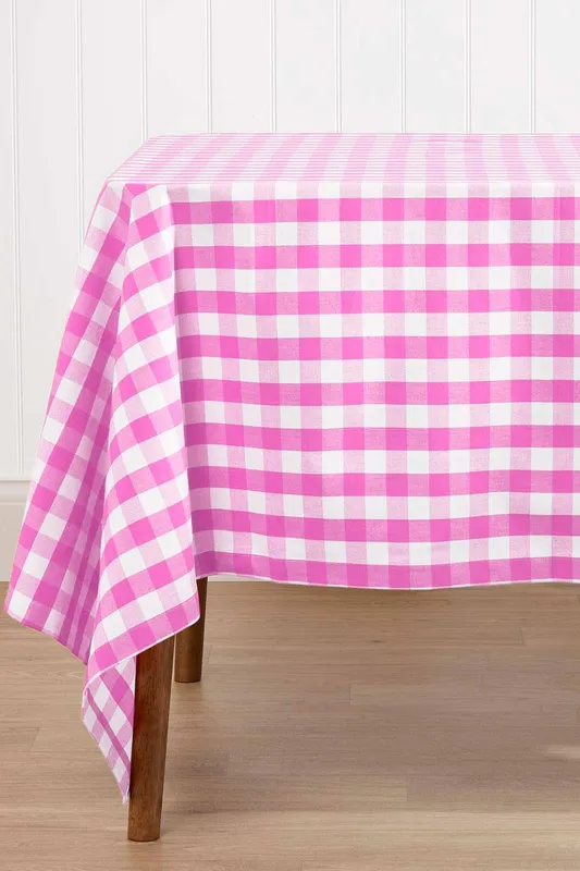 Homescapes Block Check Cotton Gingham Tablecloth, 137cm x 137cm in Pink - Pink