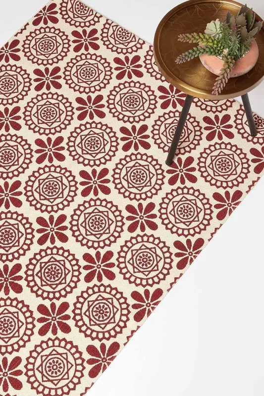 Homescapes Unisex Cassia Red Cotton Geometric Rug Size: 66cm x 200cm Red 66cm x 200cm female