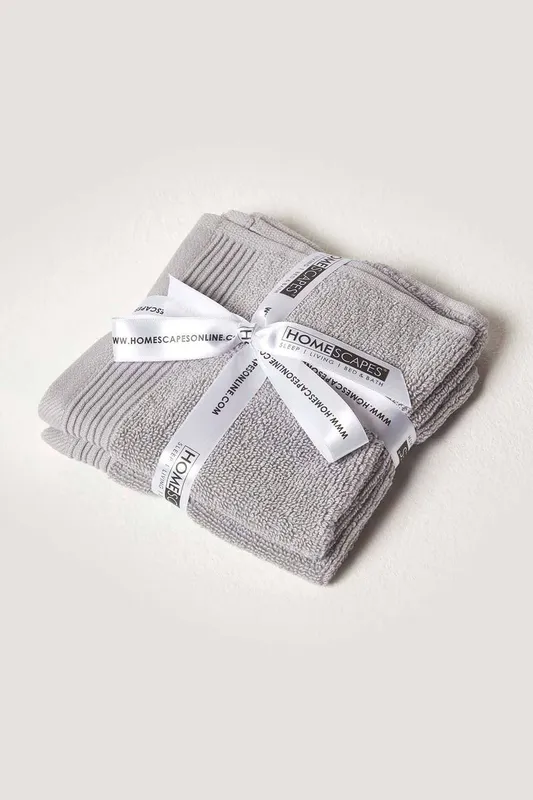 Homescapes Combed Egyptian Cotton Set of 2 Face Cloths 700 Gsm in Grey Grey
