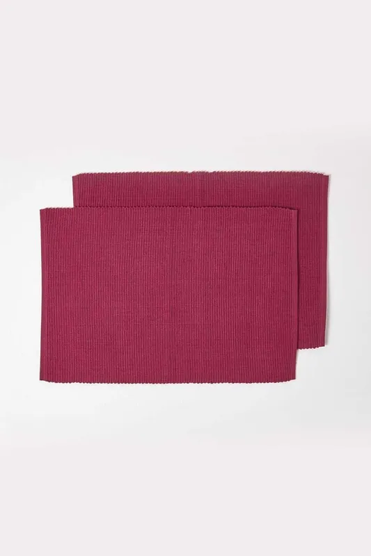Homescapes Unisex Cotton Plain Pack of 2 Placemats in Plum Plum female