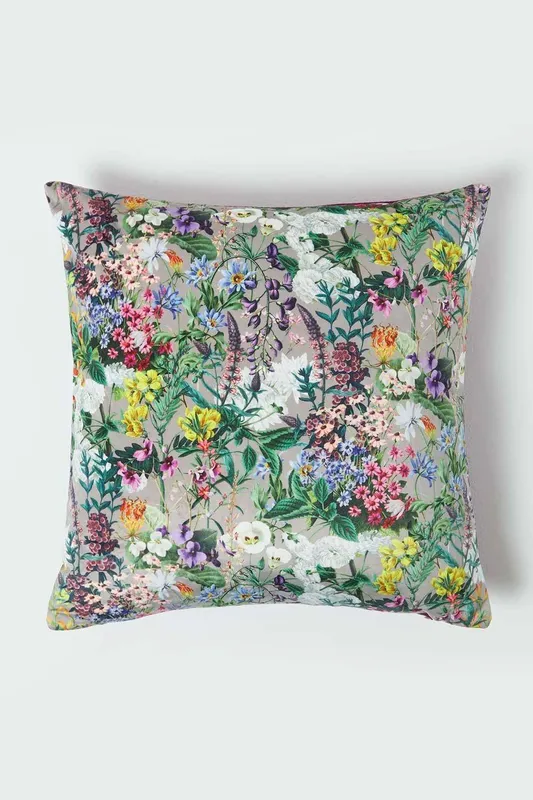 Homescapes Floral Botanical Garden Cushion 46 x 46 cm in Purple Purple 46 x 46 cm