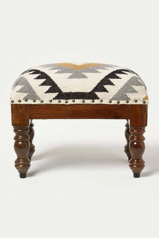 Homescapes Unisex Handwoven Kilim Footstool 50 x 30 cm in Gold Gold One Size female